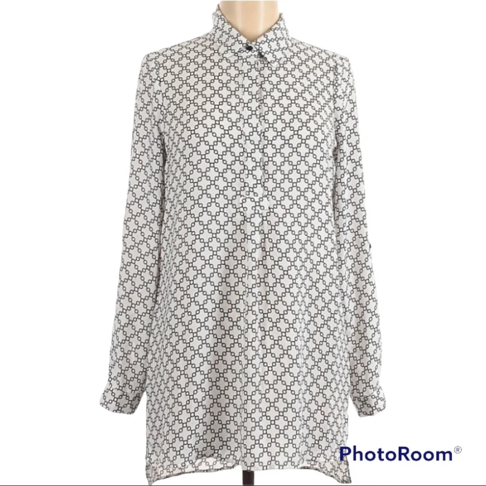 ⬇️Nordstrom Pleione Blouse White/Black Chain Pattern Long Sleeves Women's Small - Picture 3 of 6